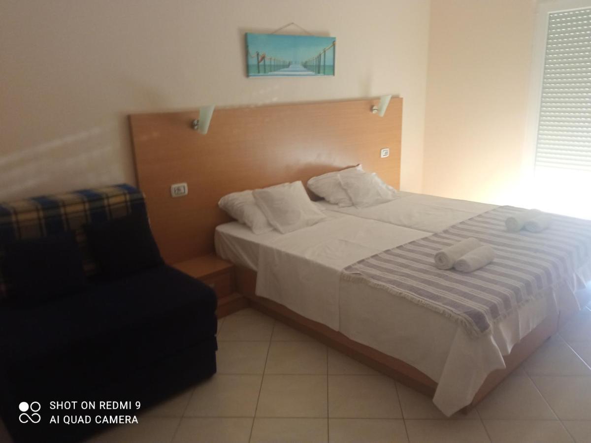 Apartmani Lux Sea 尤塔哈 外观 照片