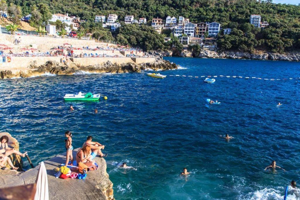 Apartmani Lux Sea 尤塔哈 外观 照片