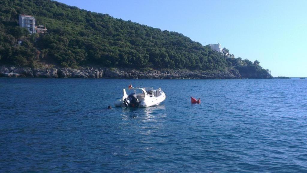 Apartmani Lux Sea 尤塔哈 外观 照片