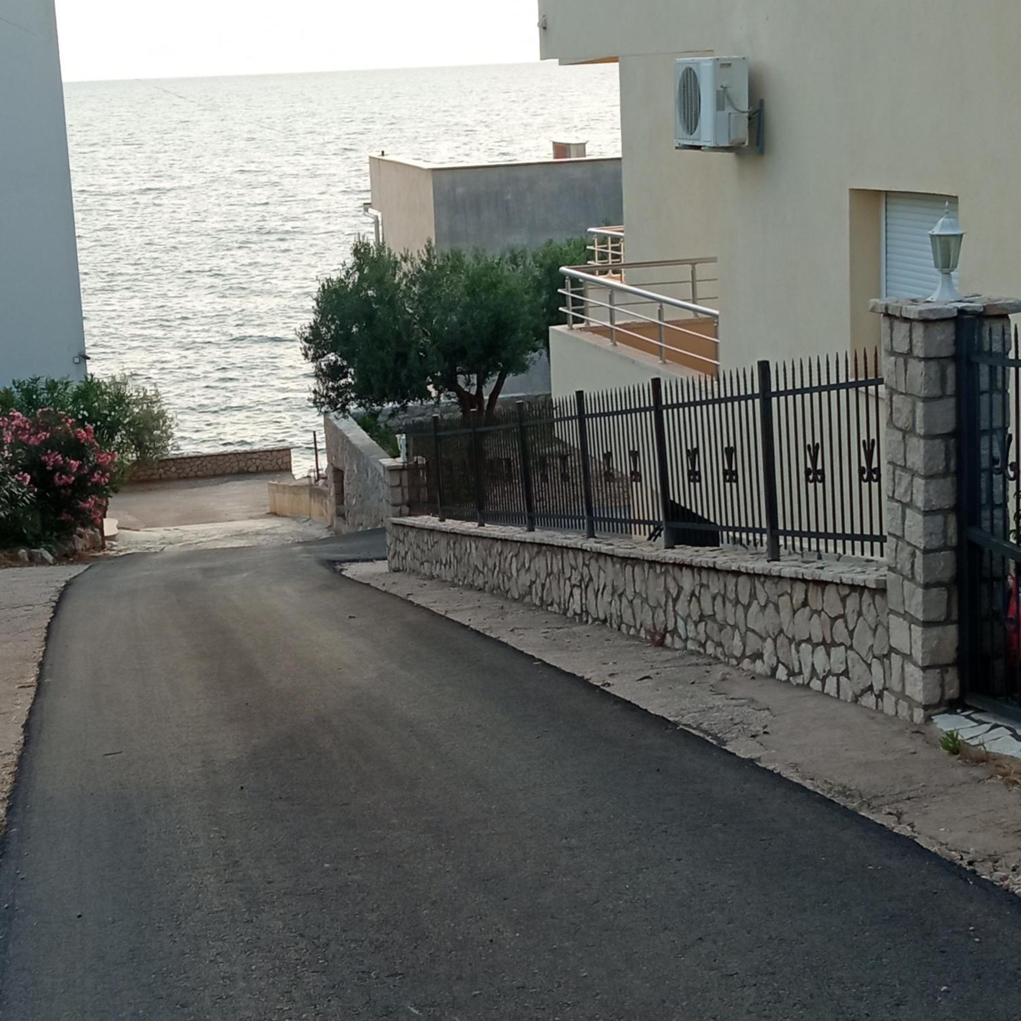 Apartmani Lux Sea 尤塔哈 外观 照片