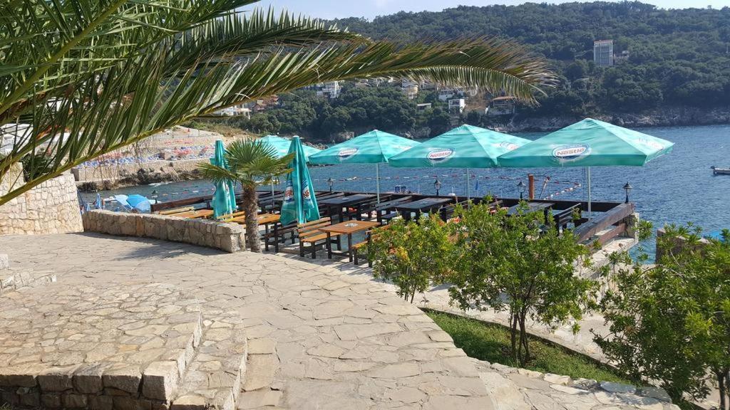 Apartmani Lux Sea 尤塔哈 外观 照片