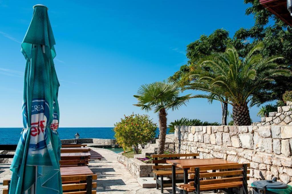 Apartmani Lux Sea 尤塔哈 外观 照片